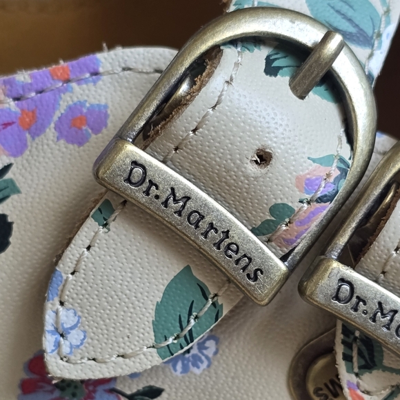NEW Dr. Martens Floral Mary Janes Docs - Picture 7 of 13